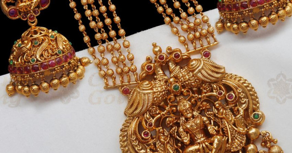 Temple on sale jewellery tanishq